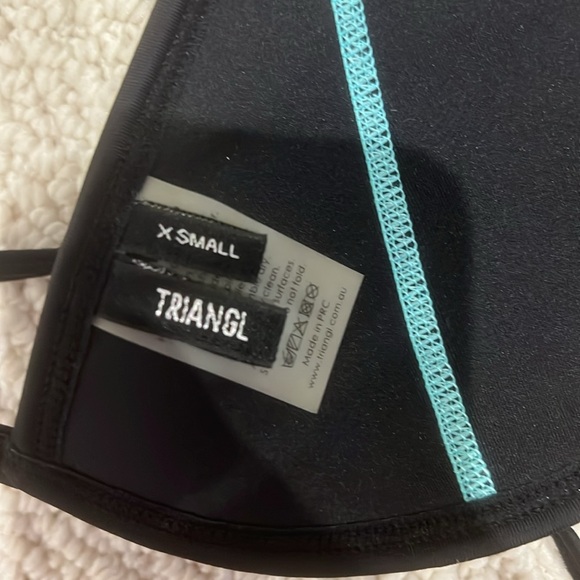 Triangl aqua blue bikini top - Picture 3 of 3